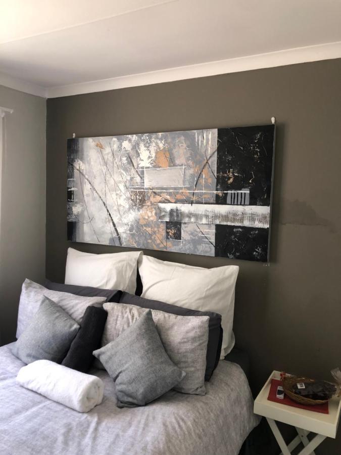 Summer Sands - Durban North Beach Accommodation Buitenkant foto